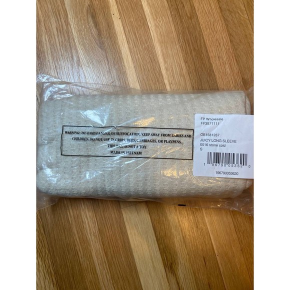 NWT Free People Juicy Long Sleeve Shirt Color Stone Cold White Small - Picture 4 of 9